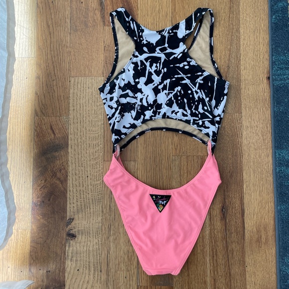 Soda Pop Vintage One Piece - Picture 5 of 8